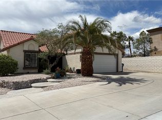 2701 Brookstone Ct, Las Vegas, NV 89117