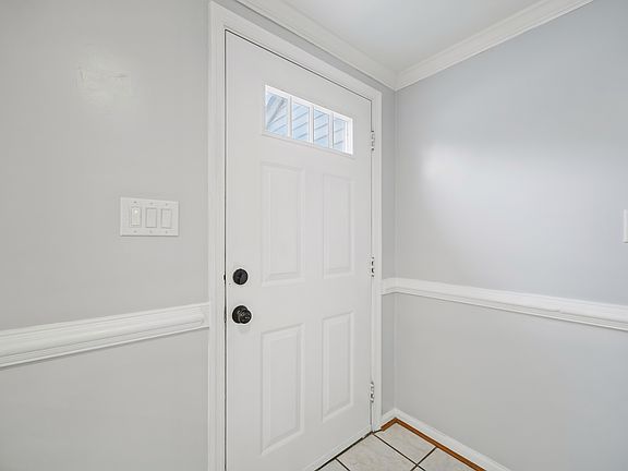 5th image of 254 Weller Blvd
