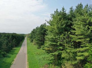 30 Town Hall Rd, Lyndon Station, WI 53944