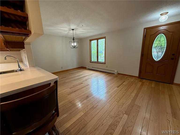437 Springville Ave — Photo 8