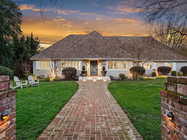 441 Hopkins Rd, Sacramento, CA 95864