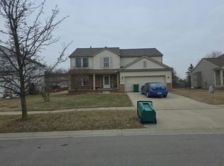6318 Oakhurst Dr, Ypsilanti, MI 48197