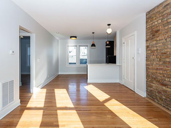 5th image of 4122 N Keeler Ave APT 1
