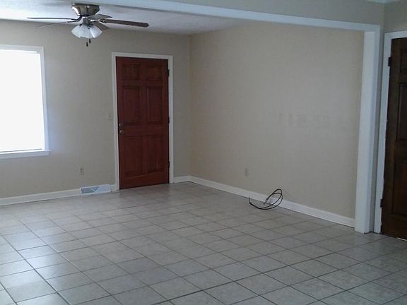 Living Room with Ceiling Fan