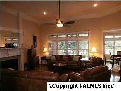 3rd image of 1001 Covemont Dr