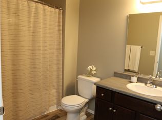 5700 E Red Oak Dr APT 5, Sioux Falls, SD 57110