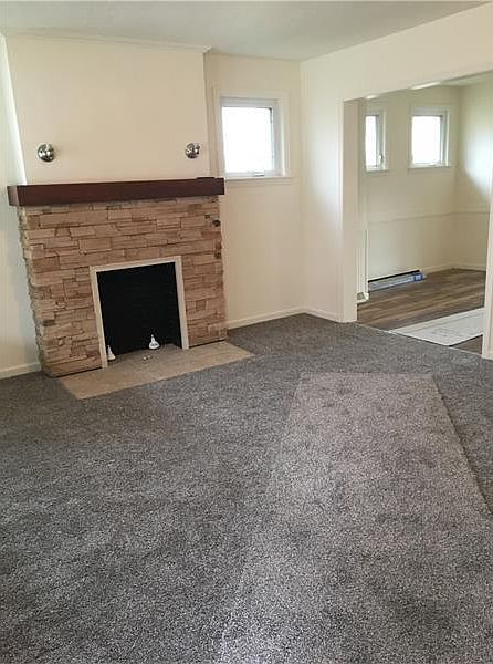 2nd image of 364 Walnut St