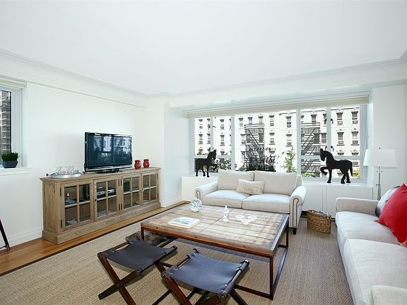 2nd image of 200 E 66th St APT C0501