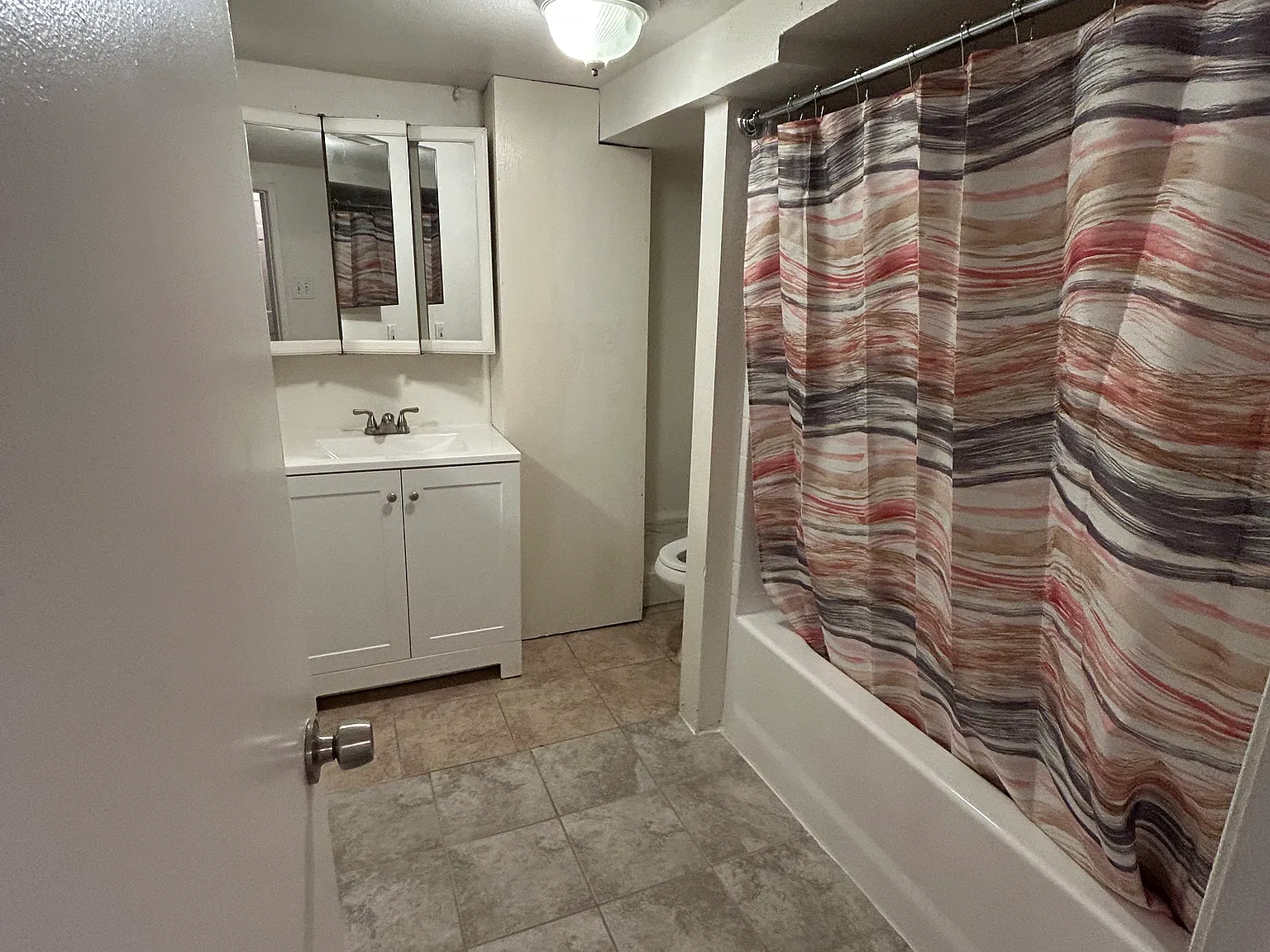 2 bed, 1000 sqft, $1,845 — Photo 2