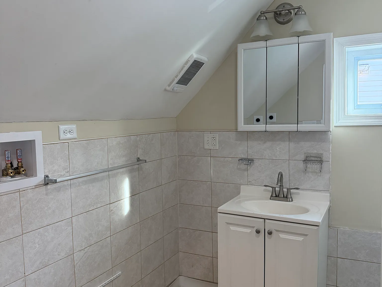 2 bed, $2,300 — Photo 2