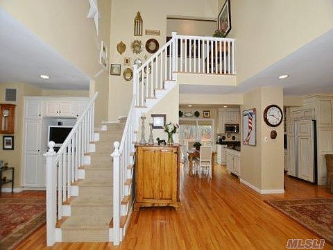 3rd image of 6 Annetta Ave