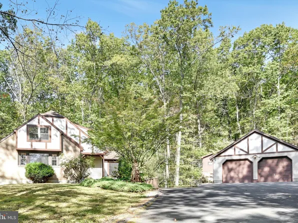 40 High Rd, Ashland, PA 17921