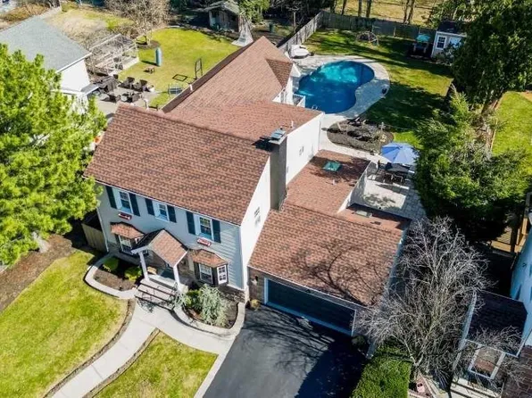 30 Bennett Ave, Rochelle Park, NJ 07662
