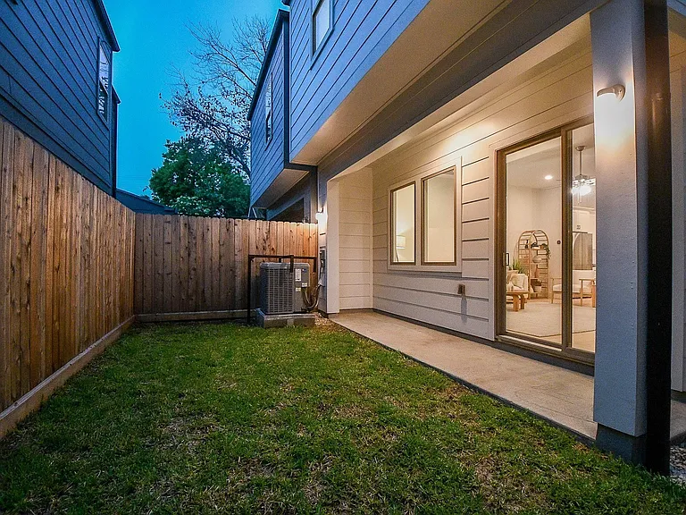 4403 Greeley St — Photo 28