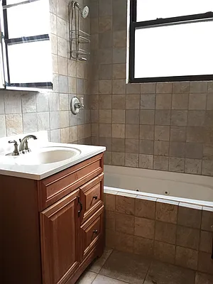 Rented by Caldwellings Real Estate | media 17