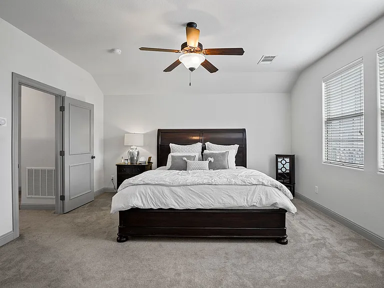 2561 Fountain Cv — Photo 12