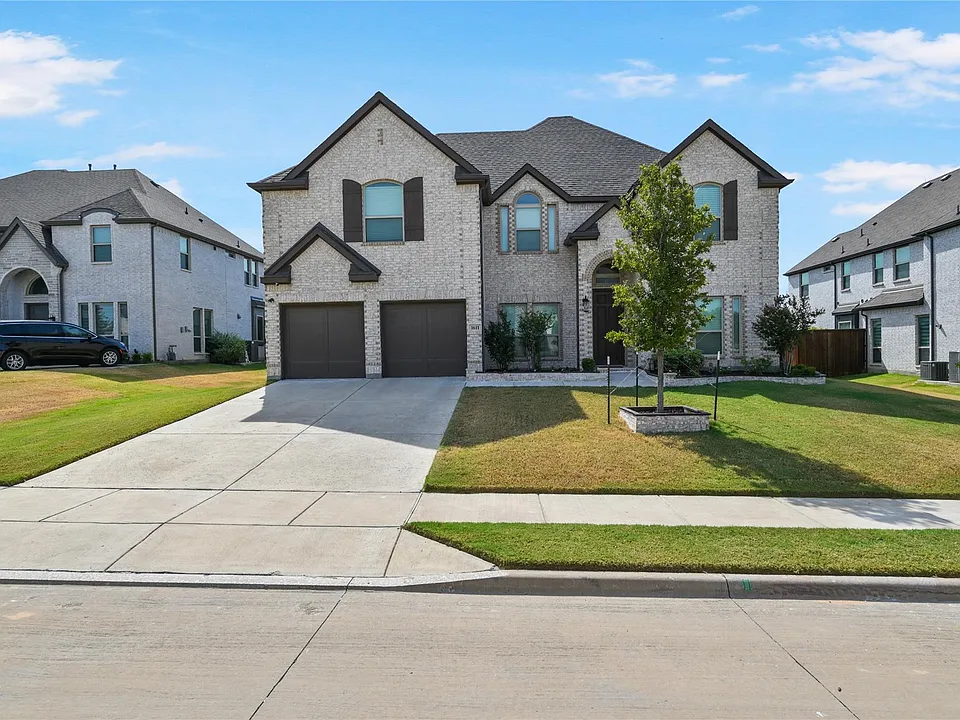 1611 McMaster Ln