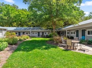842 Lake St UNIT 4, Saugatuck, MI 49453