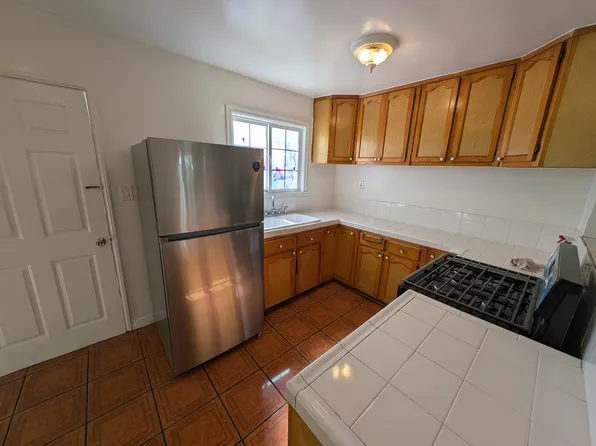 12310 Washington Pl APT A, Los Angeles, CA 90066