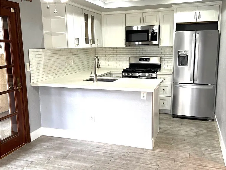 5 Aruba St — Photo 2