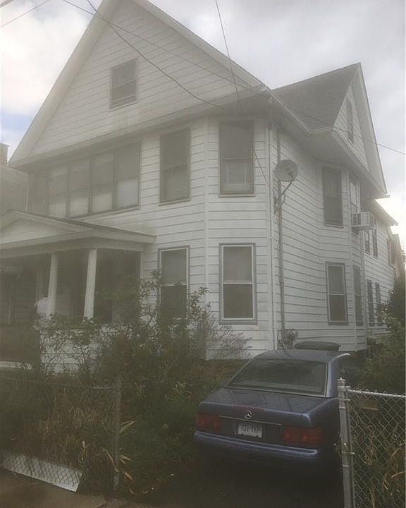 2nd image of 44 Butler Ave