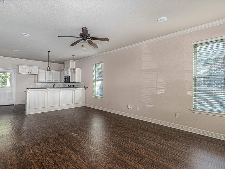 3009 Santa Elena Dr — Photo 2