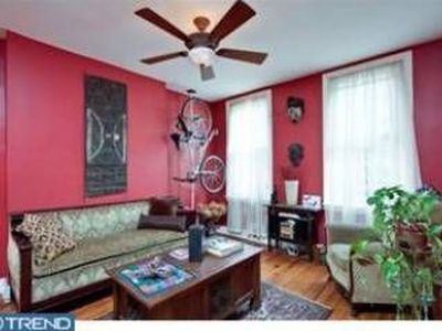 2234 Saint Albans St, Philadelphia, PA, 19146