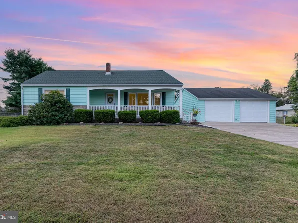 1500 Nittany Ln, Harrisburg, PA 17109