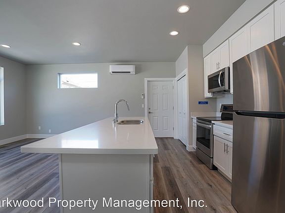 4th image of 766 S 39th St #C