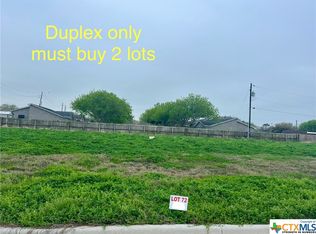 114 W Aimable St, Port Lavaca, TX 77979