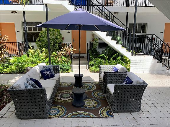 2nd image of 1330 Pennsylvania Ave #302
