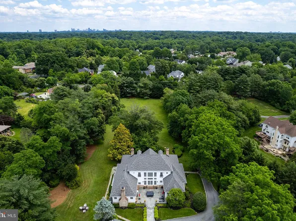 2740 Hunter Mill Rd, Oakton, VA 22124