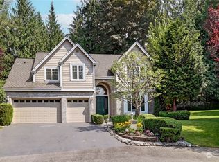 19842 NE 124th Ct, Woodinville, WA