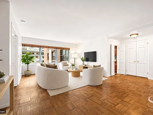 118 E 60th St APT 7F, New York, NY 10022
