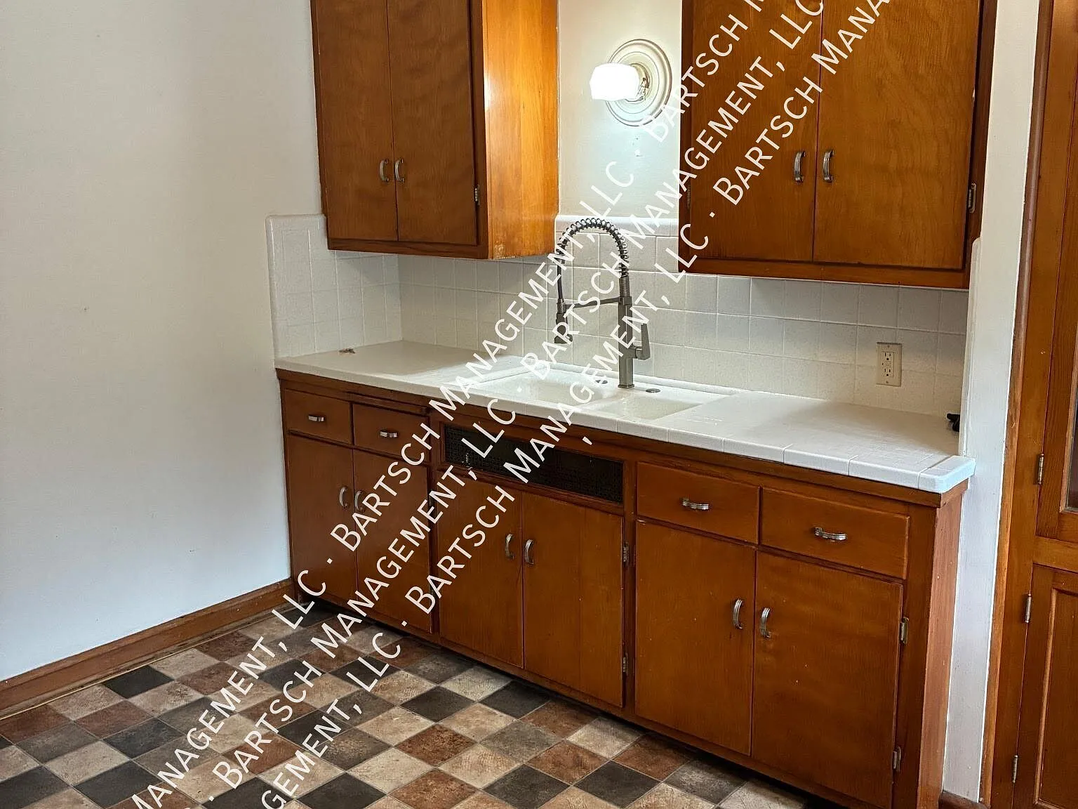 2 bed, $1,200 — Photo 3