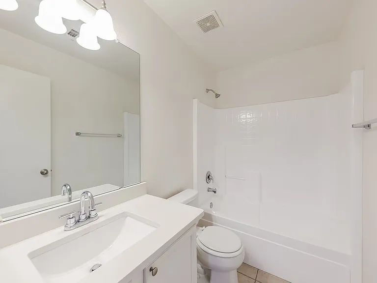 11335 W Crestbrook Dr — Photo 14