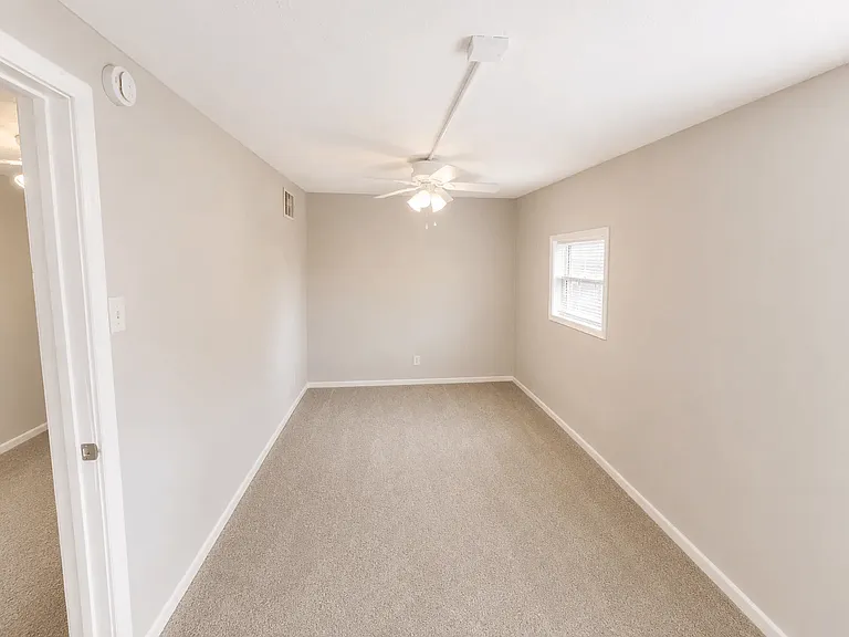 2415 W Vermijo Ave — Photo 5