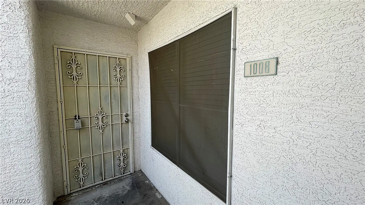 2 bed, 2.0 bath, 1002 sqft, $1,500 — Photo 2