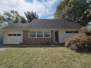 1109 Caniff Rd, Columbus, OH 43221