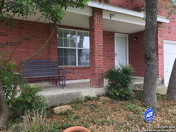 3rd image of 2724 Westover Cir