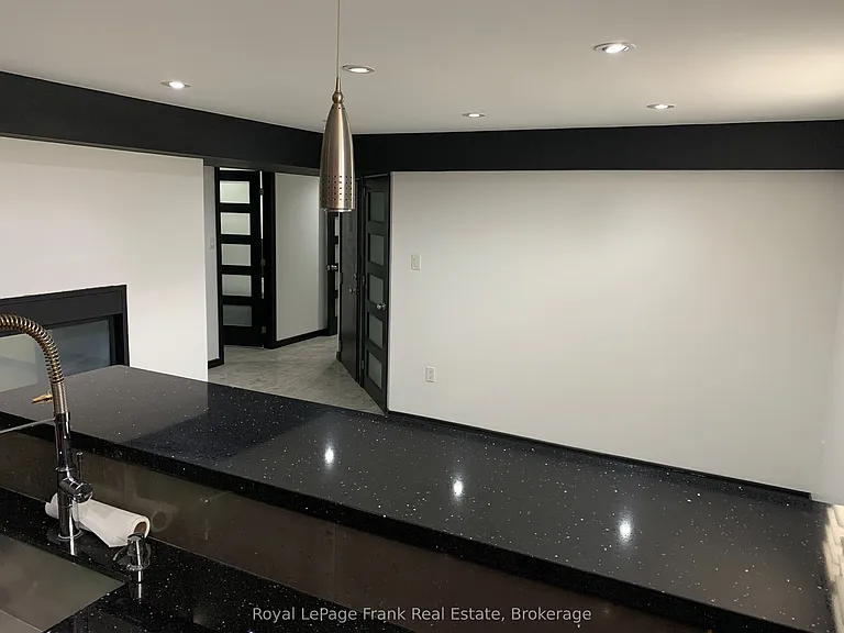 243 Huron St #4 — Photo 6