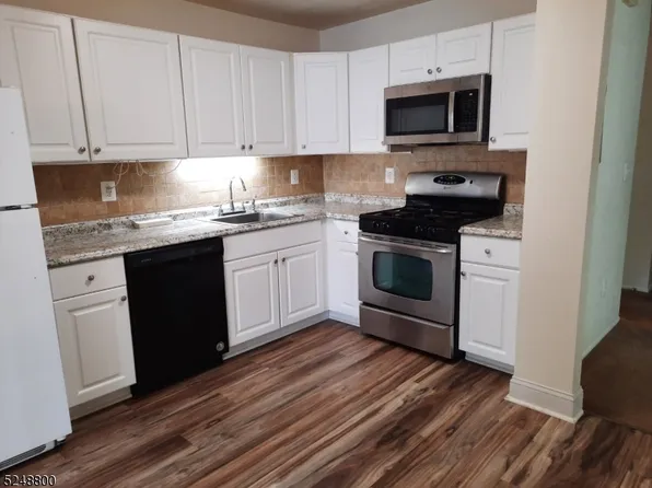 119 Autumn Ct, Roxbury Twp., NJ 07852