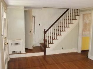 34 Buckland Rd, Wethersfield, CT 06109