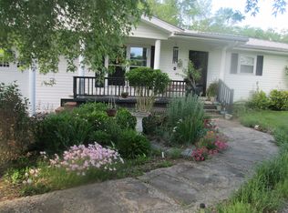 2338 Roslin Rd, Jamestown, TN 38556