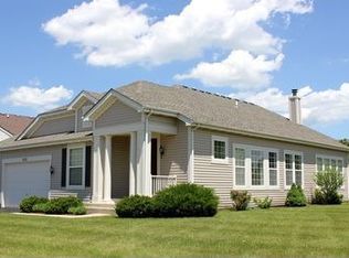 2331 Apple Hill Ln, Buffalo Grove, IL