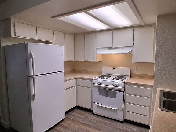 2nd image of 4841 E Lane Ave APT 104