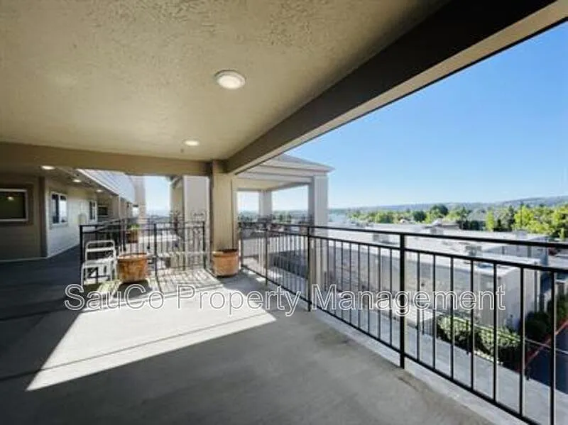 2 bed, 2.0 bath, 1165 sqft, $1,950 — Photo 4