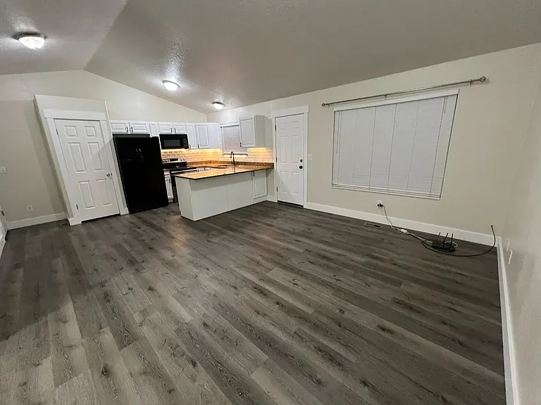 3576 N Canary Way — Photo 2