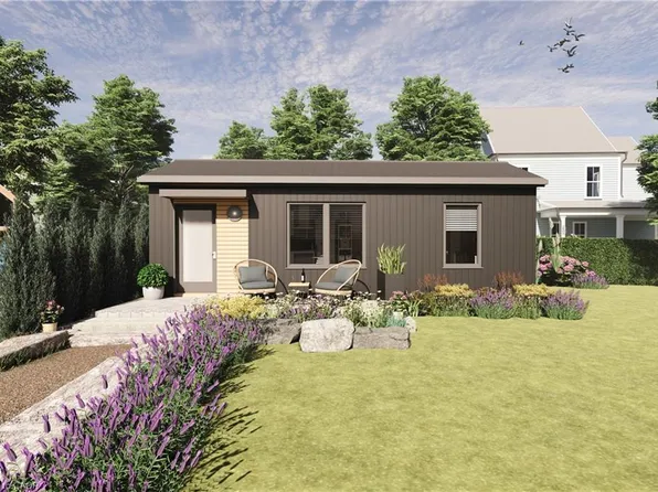 67 Westmount Rd E, Kitchener, ON N2M 4Y2