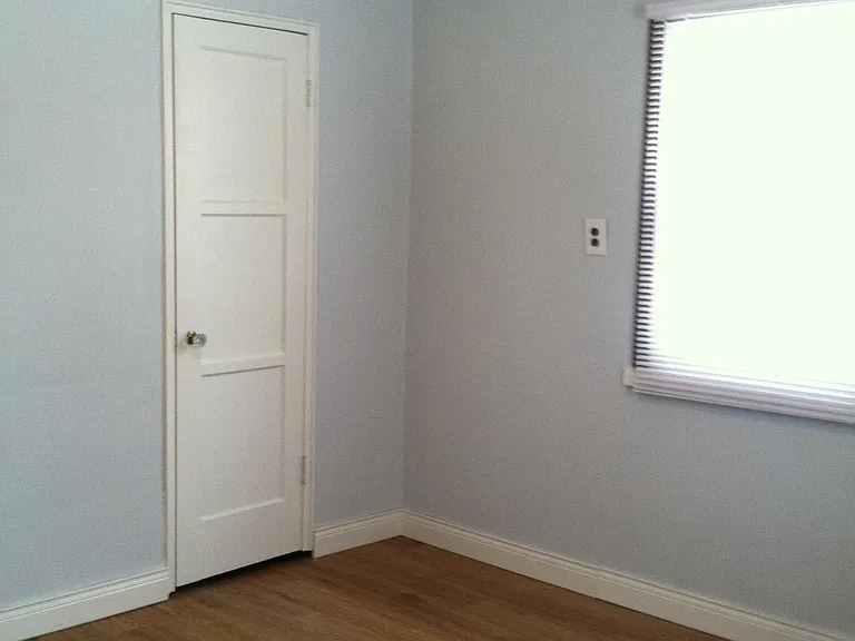 1664 Canterbury Rd — Photo 8